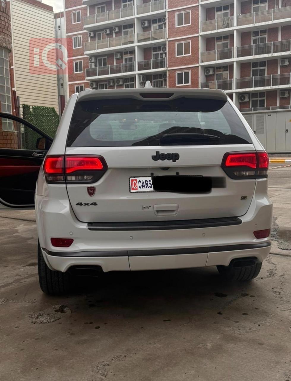 جيب جراند شيروكي